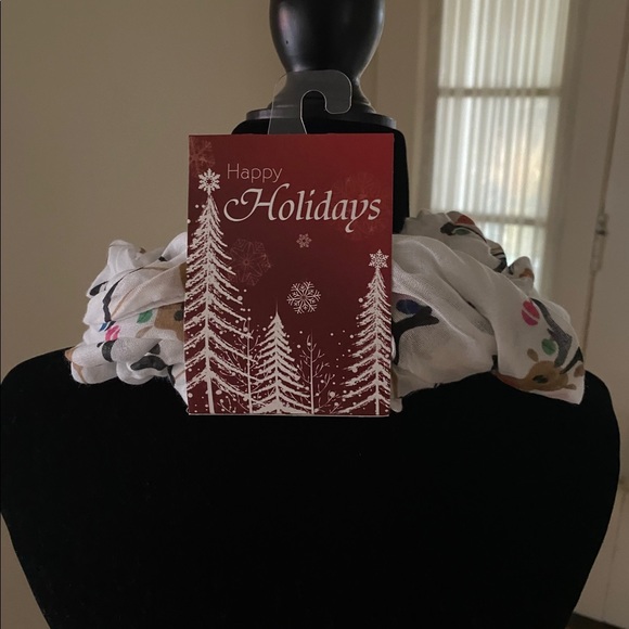 Holiday Reindeer Infinity Scarf - NWT - Picture 3 of 3